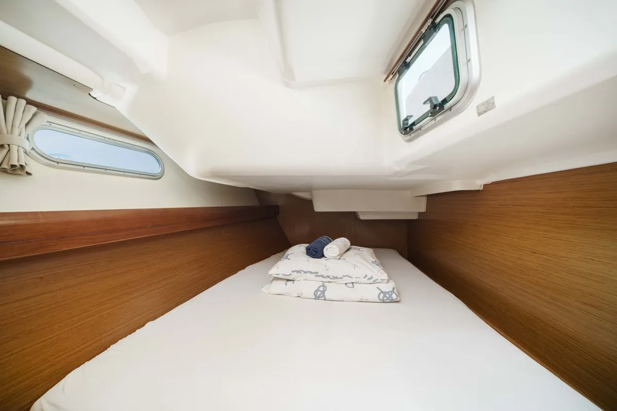 Cabin on Ema, a Jeanneau Sun Odyssey 42i sailboat at Tribunj, Croatia