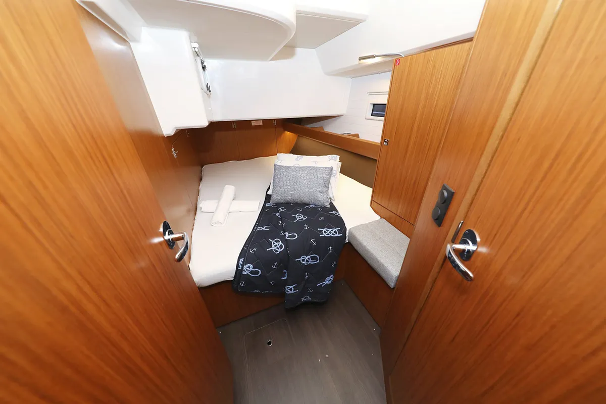 Cabin on Rubin, a Bavaria Cruiser 46 sailboat at Grad Biograd na Moru, Croatia