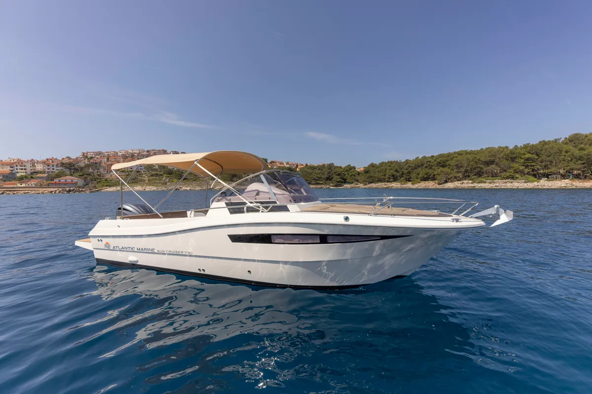 Exterior view of 275321ML, a Atlantic Marine Sun Cruiser 730 motorboat at Mali Lošinj, Croatia