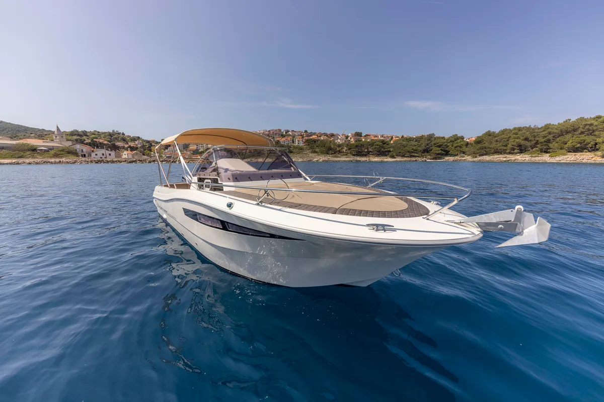 Exterior view of 275321ML, a Atlantic Marine Sun Cruiser 730 motorboat at Mali Lošinj, Croatia