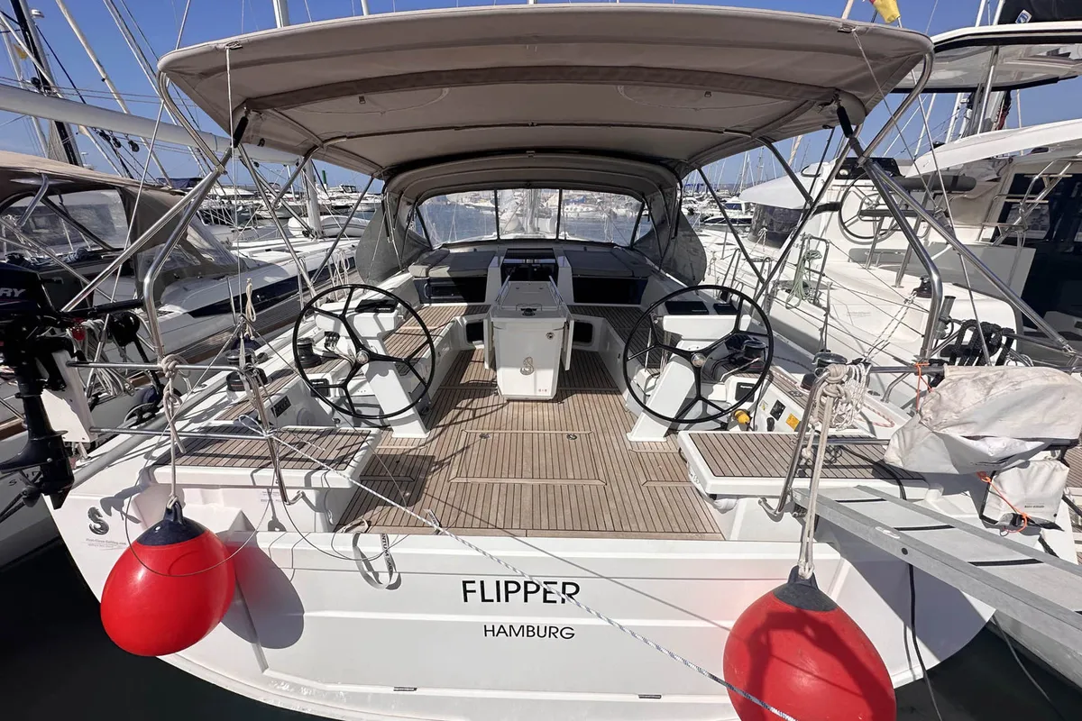 Flipper, a Beneteau Oceanis 51.1 sailboat at Palma de Mallorca, Spain