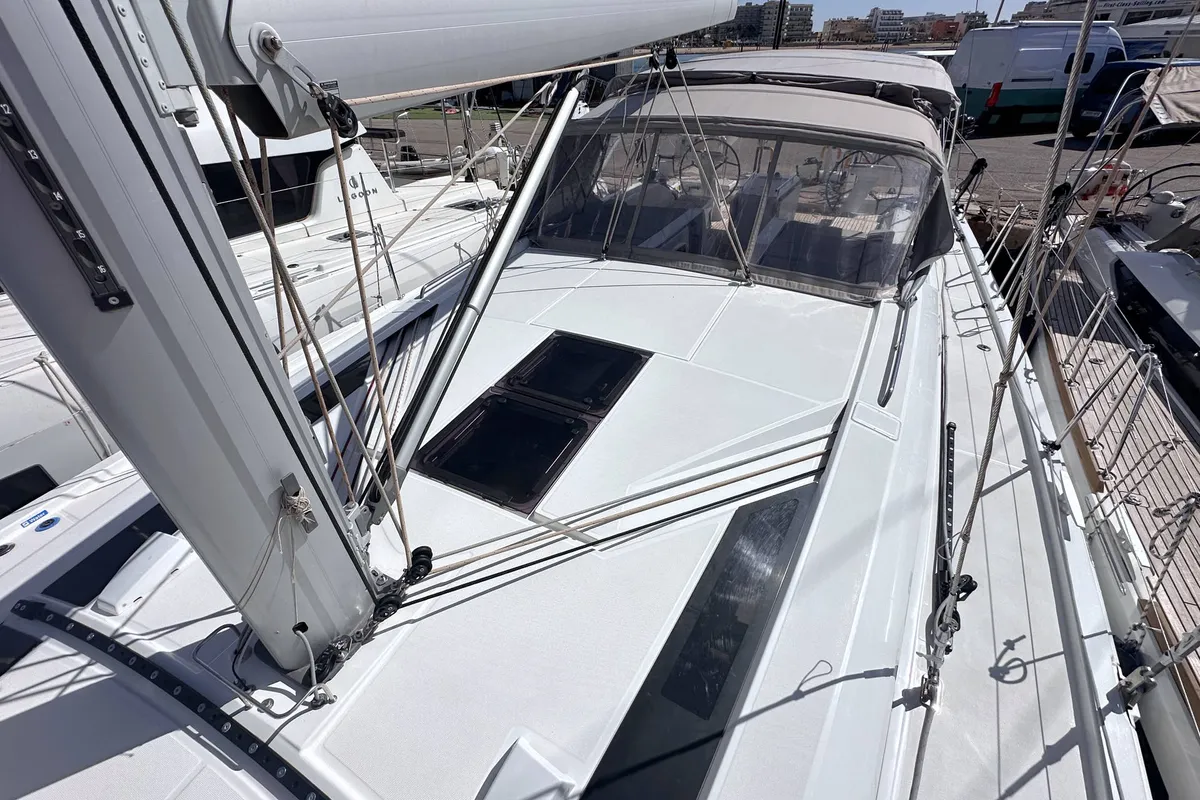 Flipper, a Beneteau Oceanis 51.1 sailboat at Palma de Mallorca, Spain