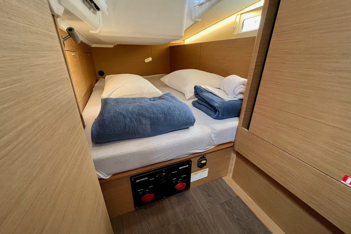 Cabin on Thalia, a Jeanneau Sun Odyssey 410 sailboat at Grad Pula, Croatia