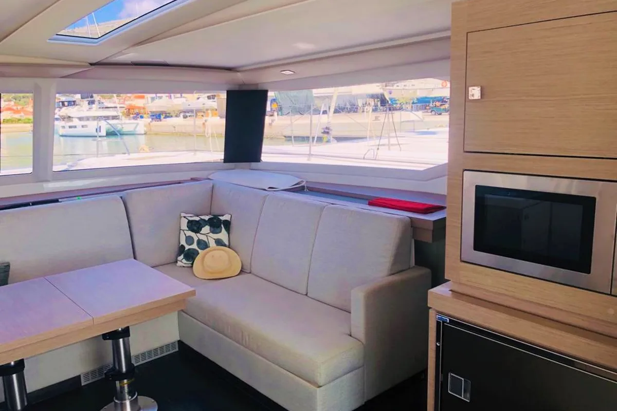 Salon of DESAFINADO, a Fountaine Pajot Saona 47 catamaran at Seget Donji, Croatia