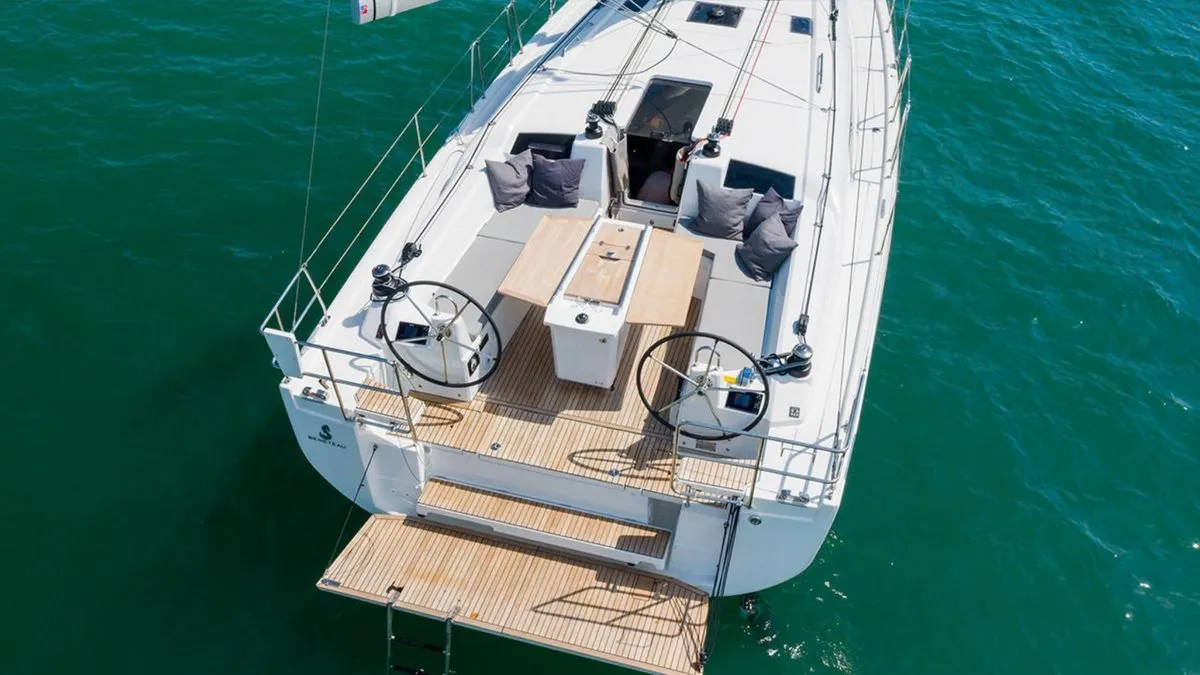 Deck of Sunsail Oceanis 40.1 Premium, a Beneteau Oceanis 40.1 sailboat at Procida, Italy