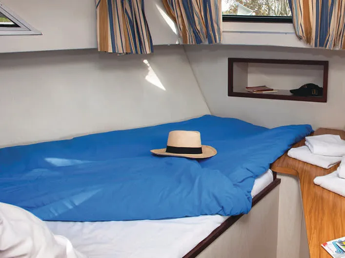 Cabin on Corvette A, a Cygnet Corvette A motorboat at Migennes, France