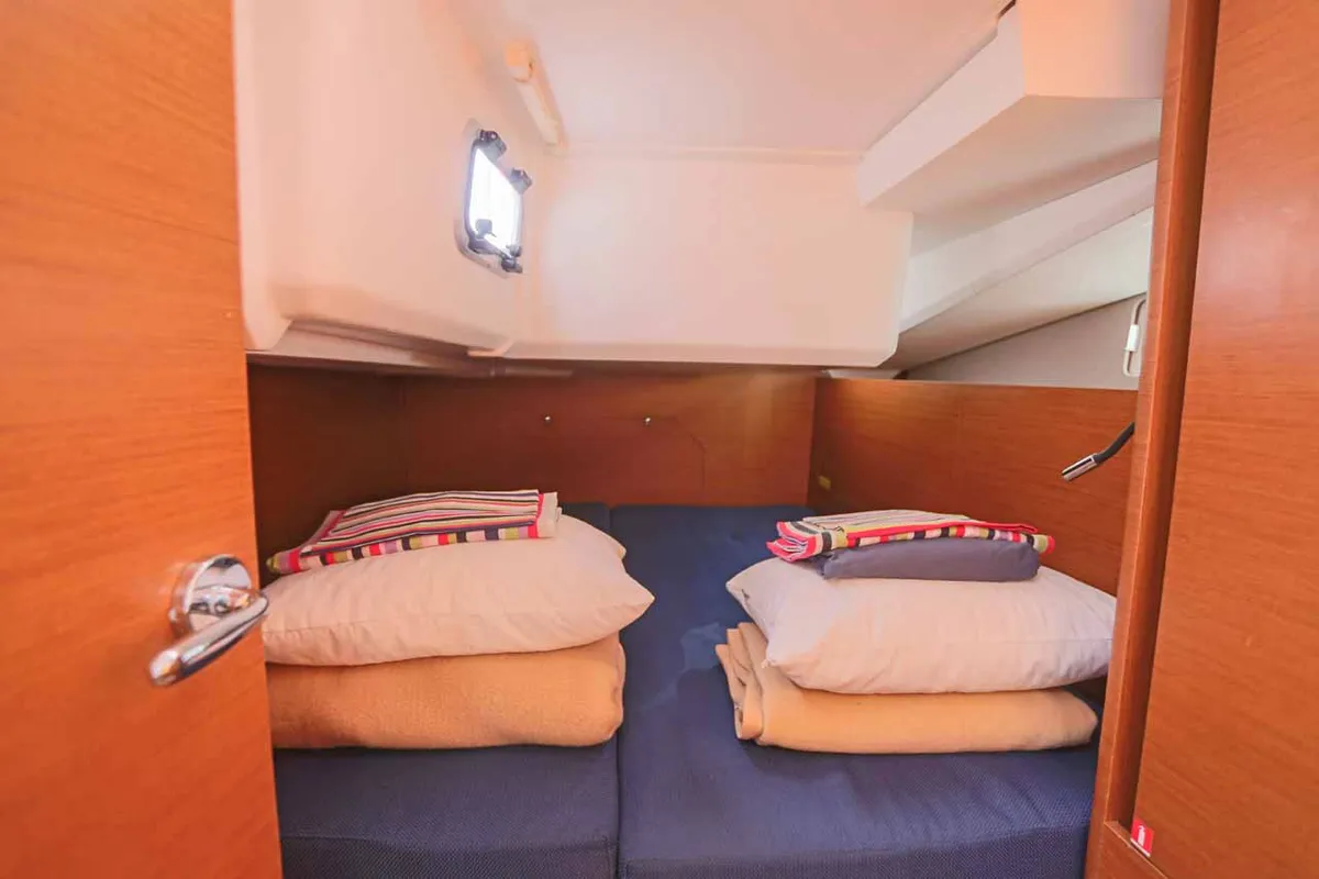 Cabin on Lazy River, a Jeanneau Sun Odyssey 440 sailboat at Palma de Mallorca, Spain