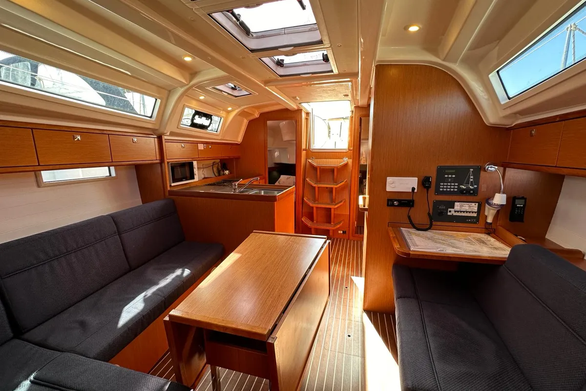 Salon of Emerald, a Bavaria Cruiser 37 sailboat at Općina Pakoštane, Croatia