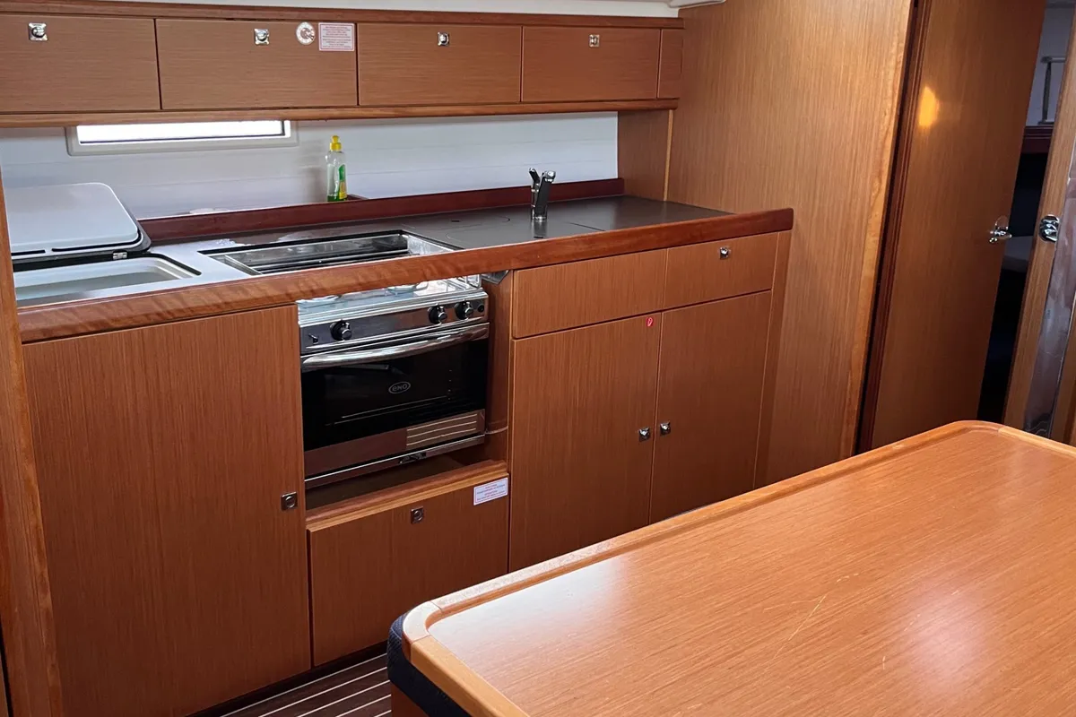 Galley of VILMA, a Bavaria Cruiser 41 sailboat at Općina Sukošan, Croatia
