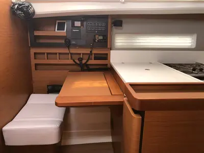 Salon of Obi Wan Kenobi, a Jeanneau Sun Odyssey 440 sailboat at Nettuno, Italy