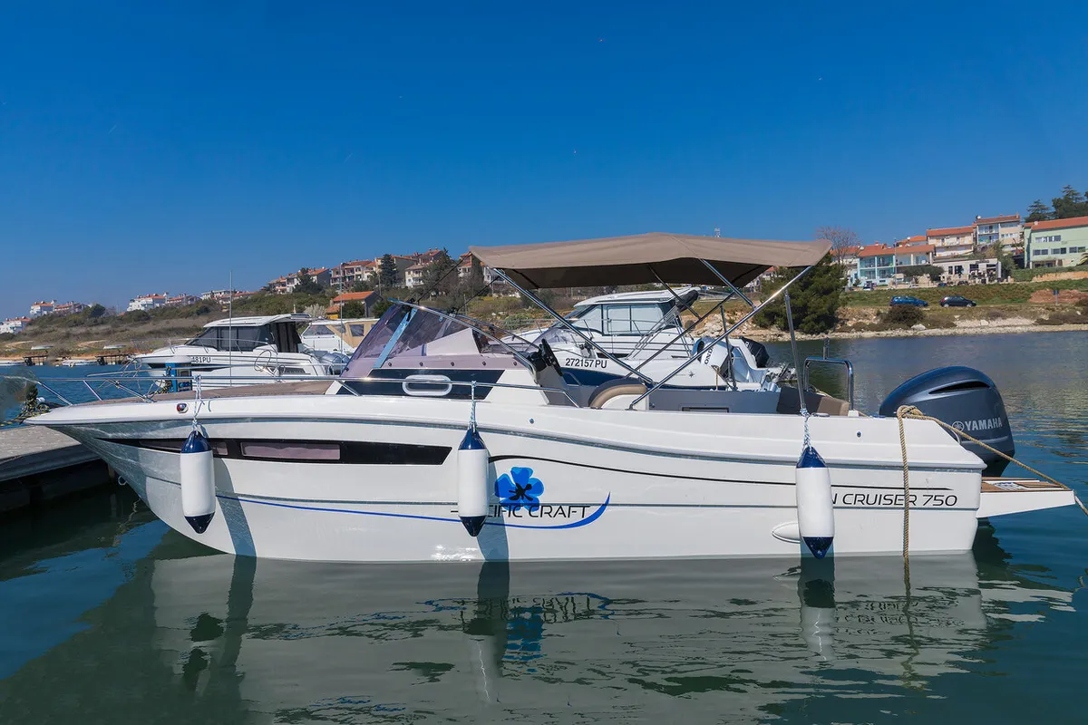 No Name, a Pacific Craft 750 Sun Cruiser motorboat at Grad Pula, Croatia