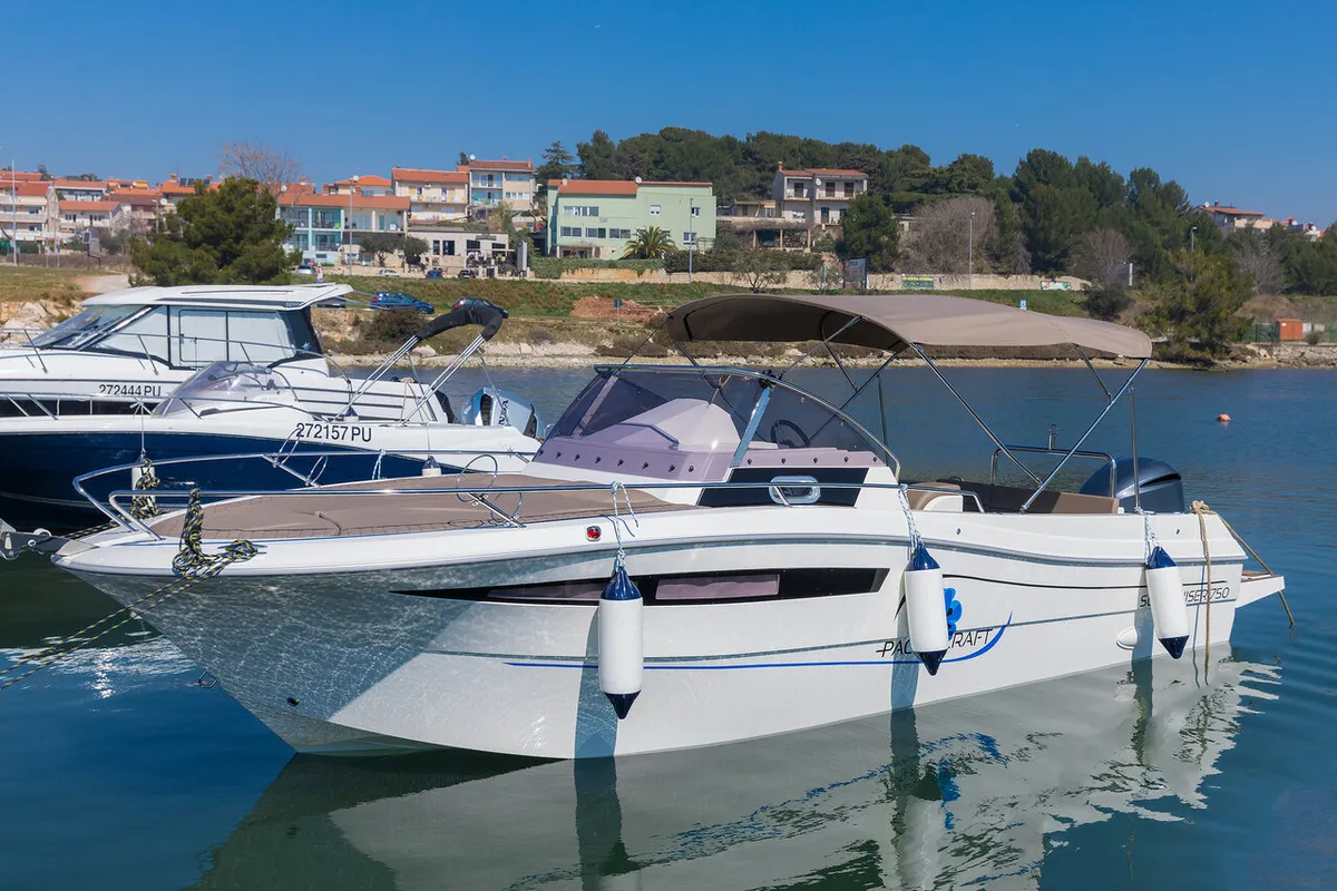 No Name, a Pacific Craft 750 Sun Cruiser motorboat at Grad Pula, Croatia
