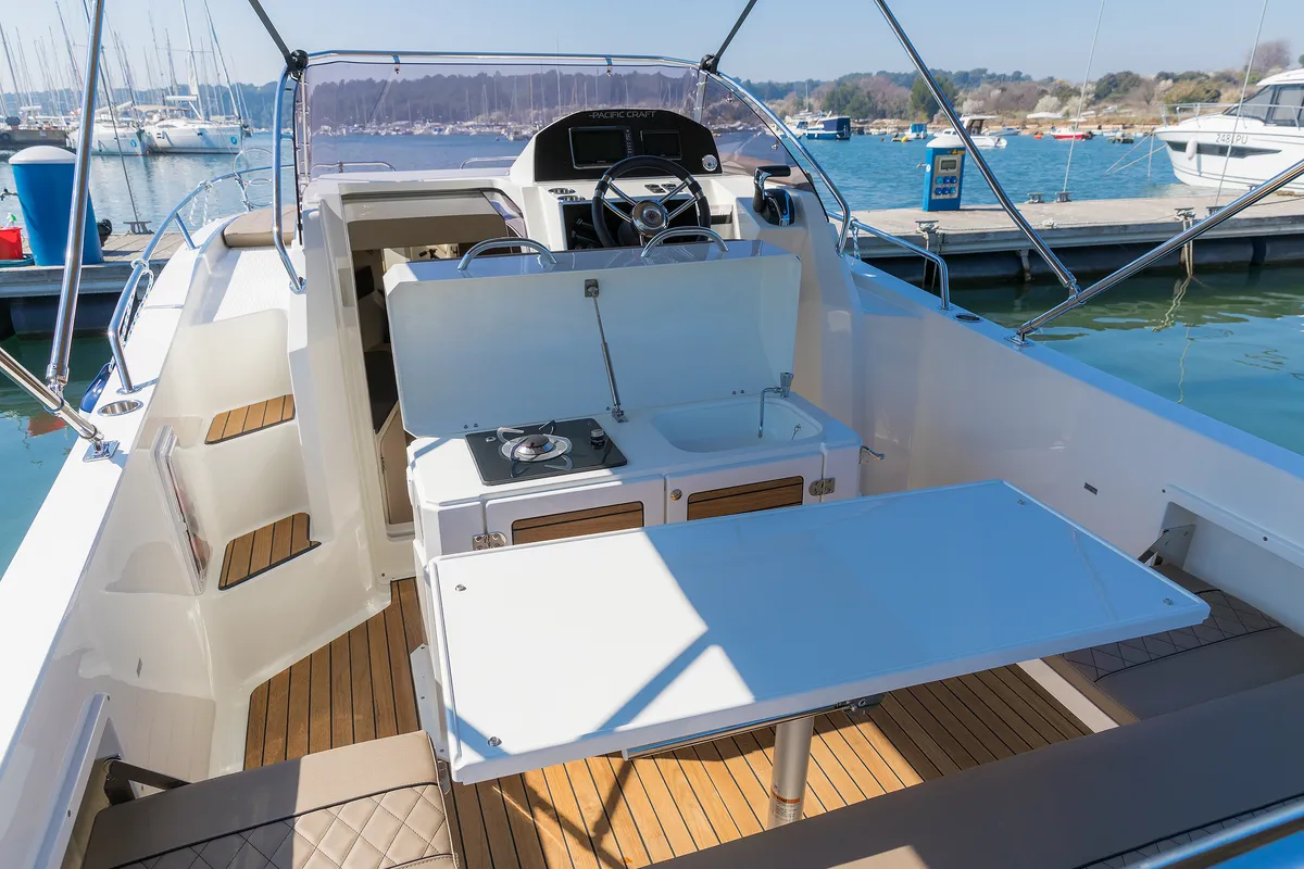No Name, a Pacific Craft 750 Sun Cruiser motorboat at Grad Pula, Croatia