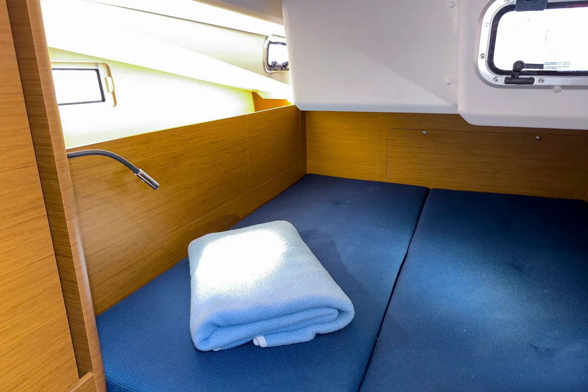 Cabin on tam elli, a Jeanneau Sun Odyssey 440 sailboat at Palma de Mallorca, Spain