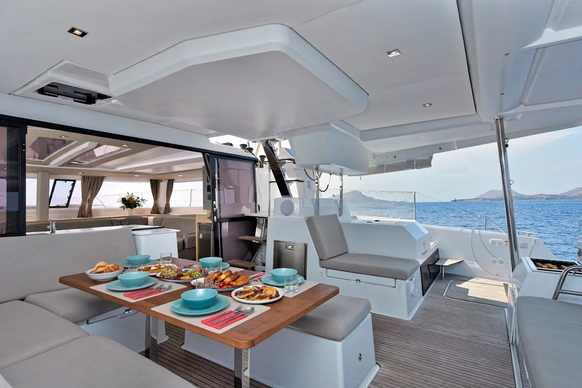Cabin on Helidoni, a Fountaine Pajot Tanna 47 catamaran at Volos Municipality, Greece