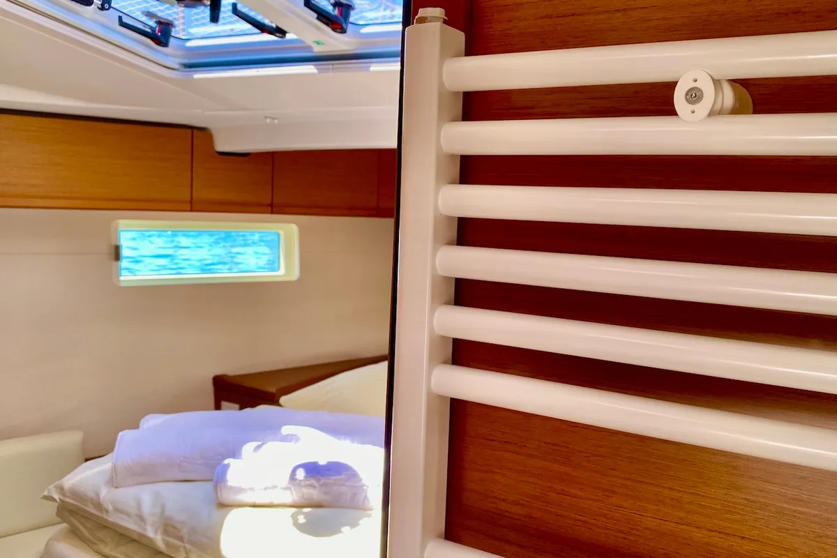 Cabin on KATRINA, a Jeanneau 51 sailboat at Šibenik, Croatia