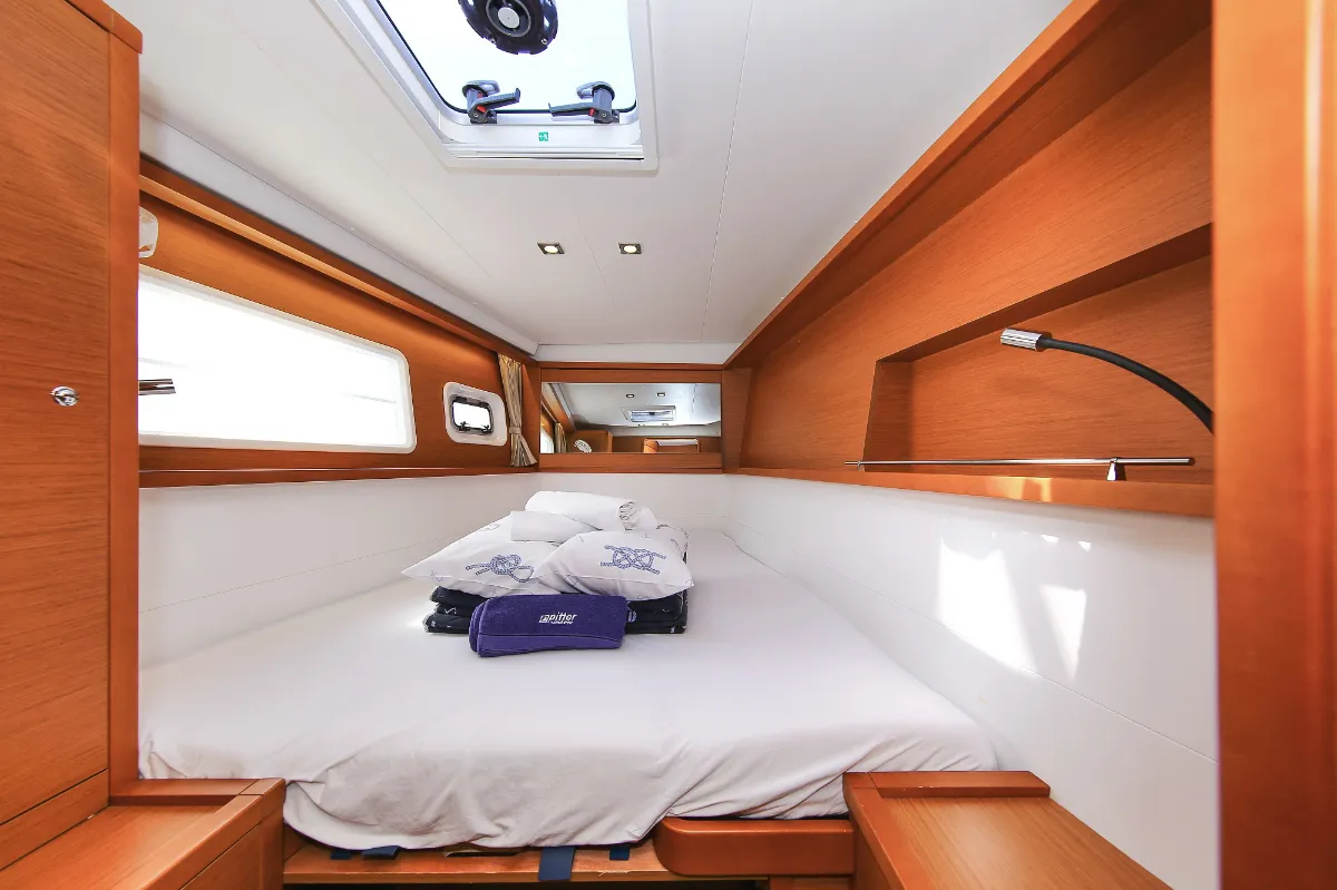 Cabin on Fenadi, a Lagoon 450 F catamaran at Grad Trogir, Croatia