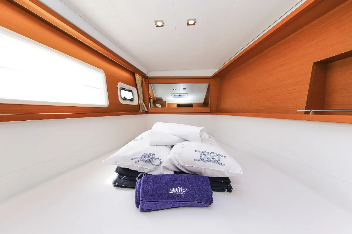 Cabin on Fenadi, a Lagoon 450 F catamaran at Grad Trogir, Croatia