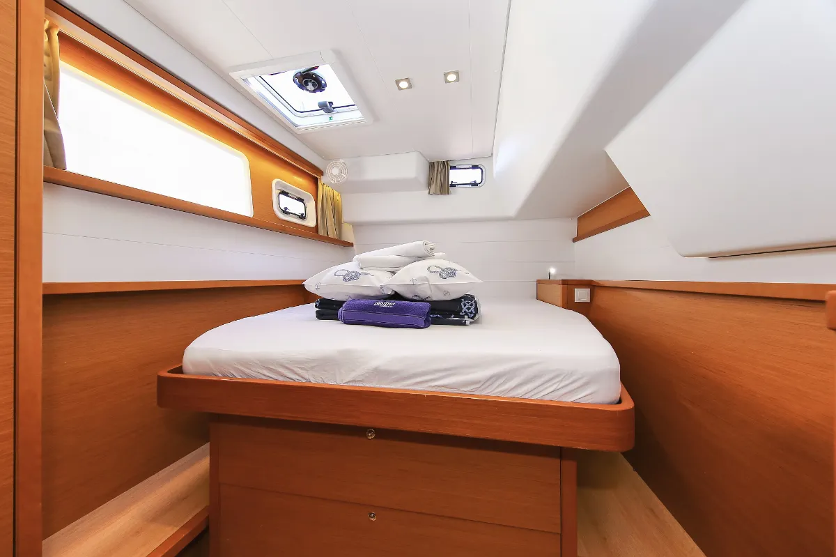 Cabin on Fenadi, a Lagoon 450 F catamaran at Grad Trogir, Croatia