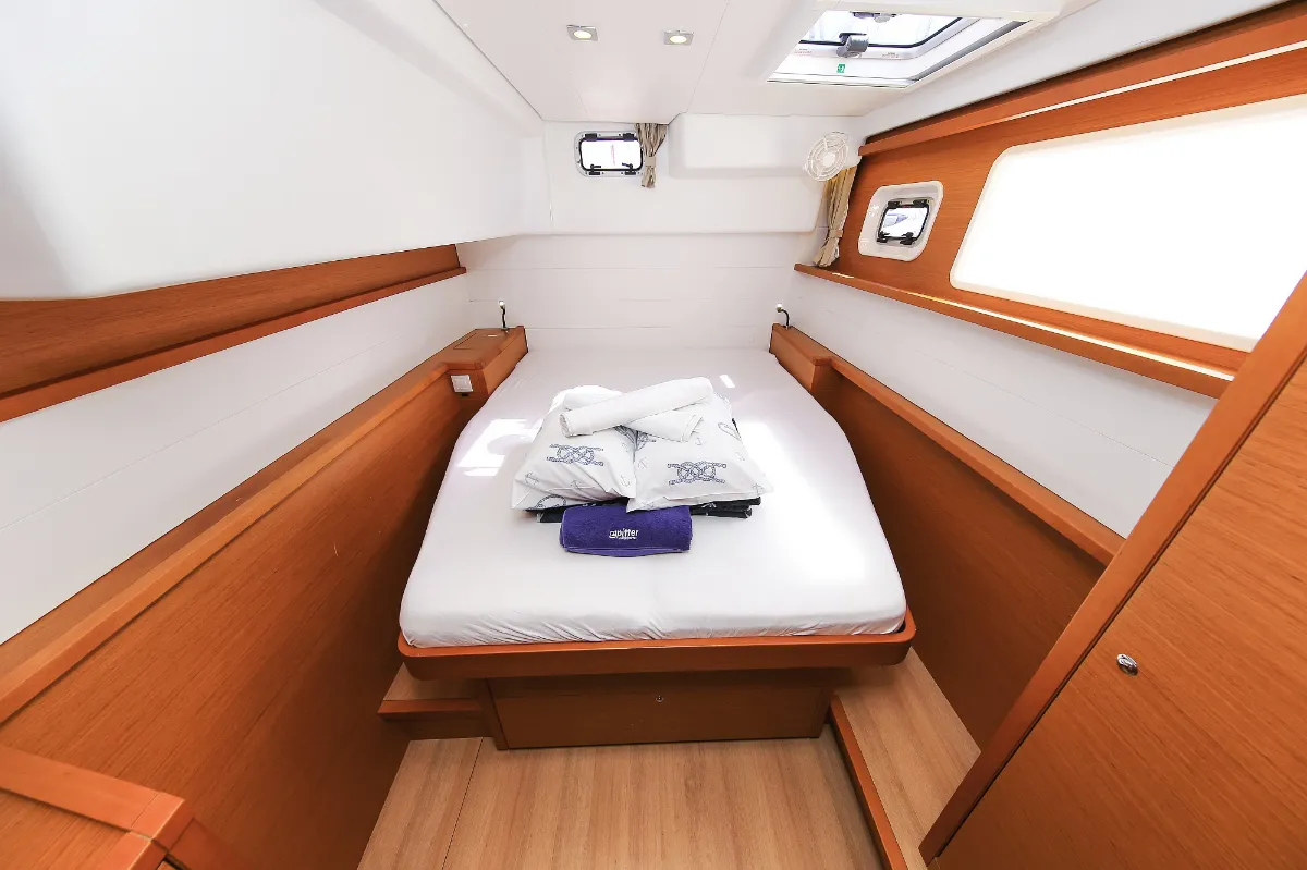 Cabin on Fenadi, a Lagoon 450 F catamaran at Grad Trogir, Croatia