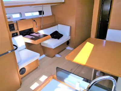 Salon of Johanna, a Jeanneau Sun Odyssey 439 sailboat at Toulon, France