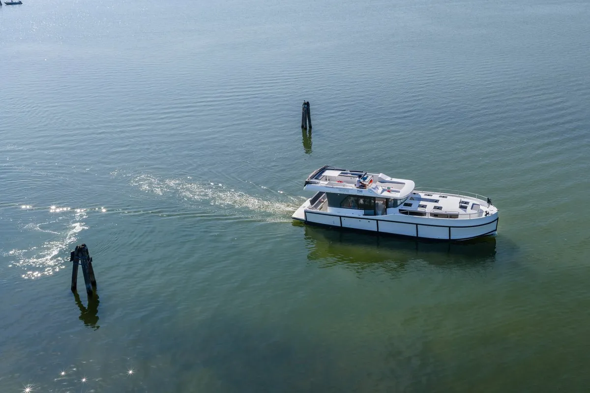 70, a Delphia Yachts Poseidon 45 motor yacht at Casier, Italy