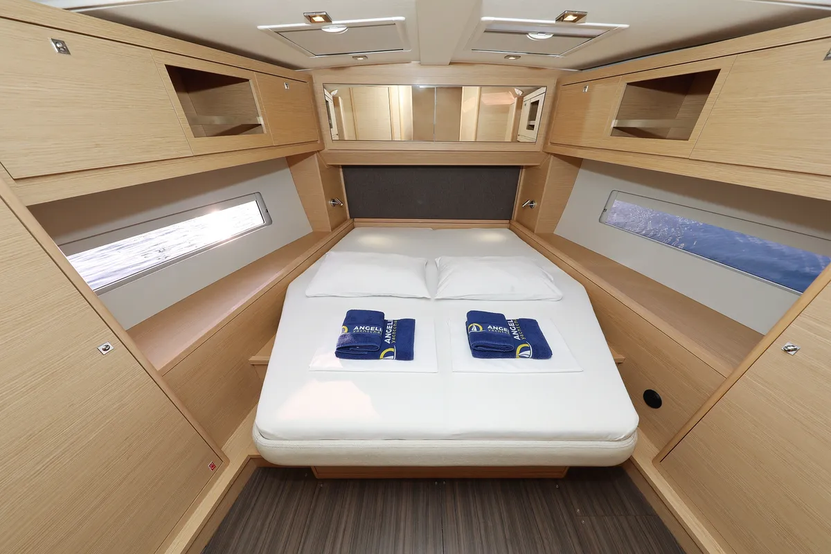 Cabin on Flipper, a Dufour 470 sailboat at Općina Sukošan, Croatia