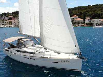 Salon of Espresso, a Jeanneau Sun Odyssey 419 sailboat at Općina Rogoznica, Croatia
