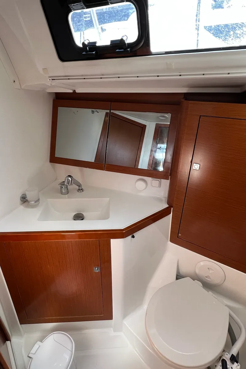Aurora, a Beneteau Oceanis 45 sailboat at Municipal Unit of Rhodes, Greece