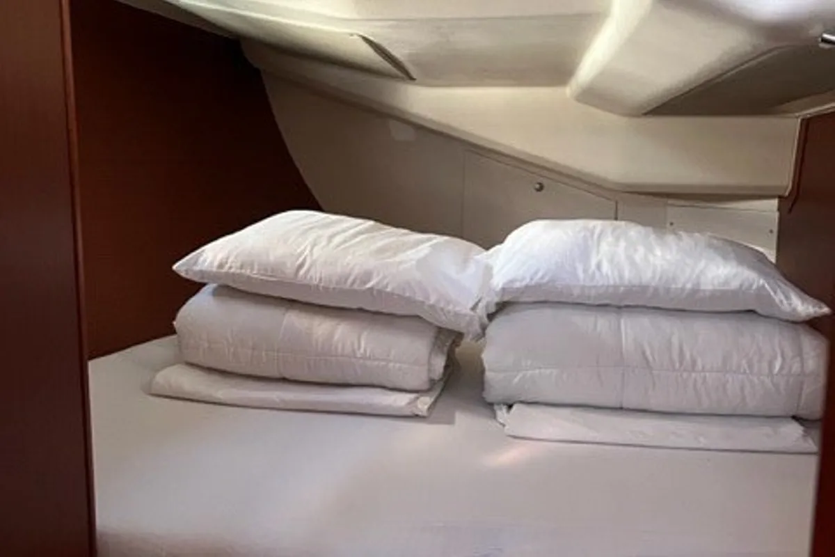 Cabin on Maja, a Hanse 455 sailboat at Grad Biograd na Moru, Croatia