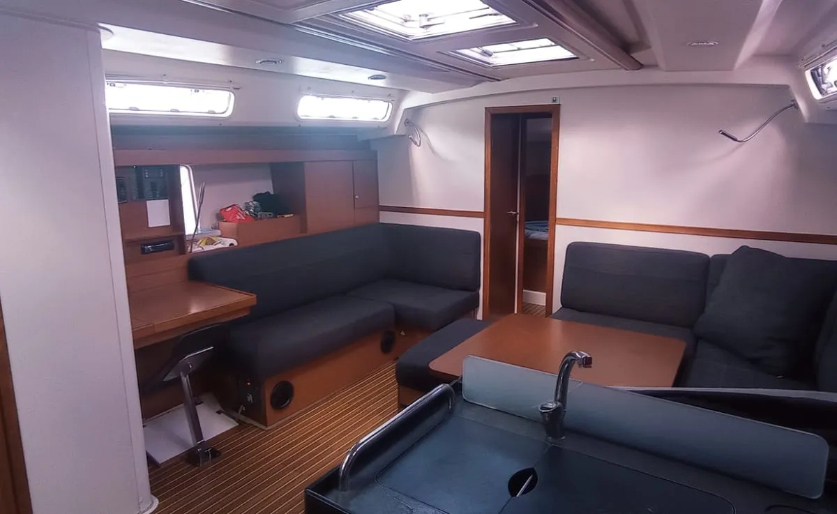 Salon of Juana, a Hanse 445 sailboat at Marmaris, Turkey