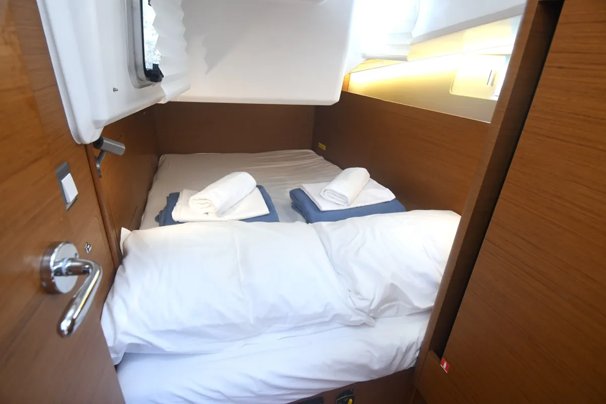 Cabin on Signum Bravo, a Jeanneau Sun Odyssey 410 sailboat at Dubrovnik, Croatia
