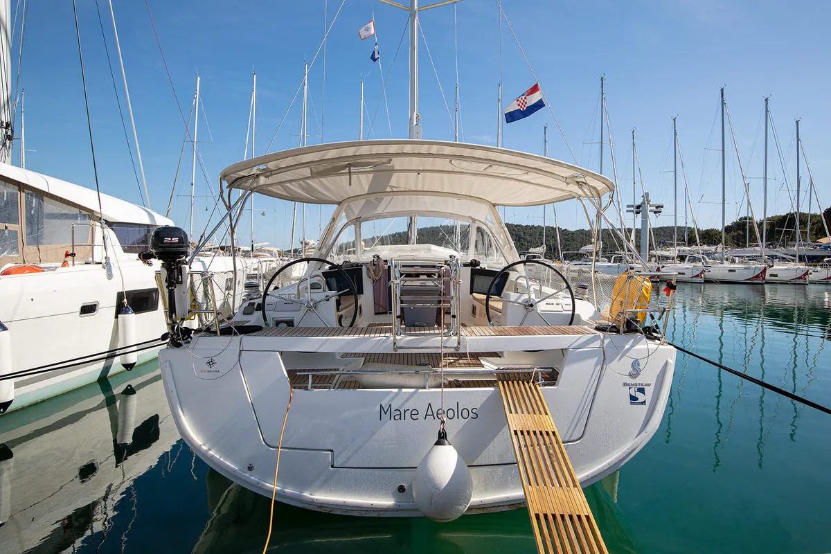 Exterior view of Mare Aeolos, a Beneteau Oceanis 45 sailboat at Općina Medulin, Croatia