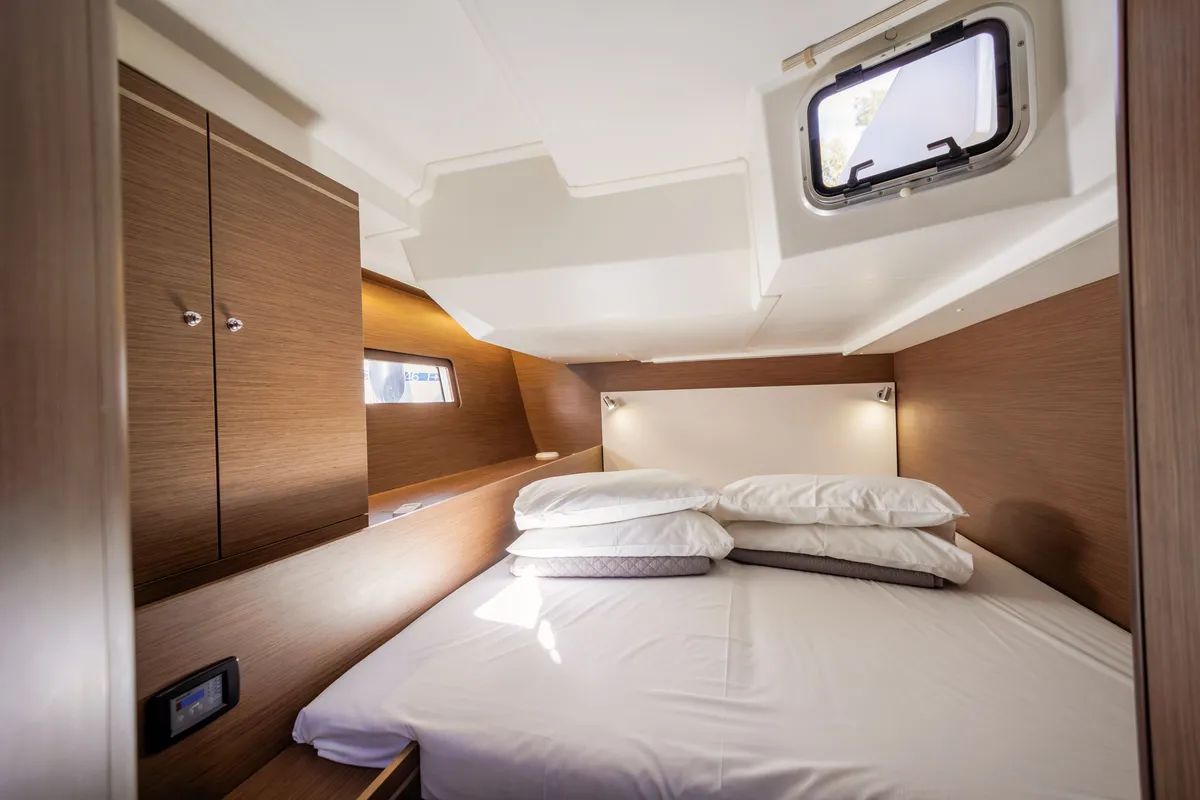 Cabin on Promitheas, a Beneteau Oceanis 51.1 sailboat at Athens, Greece