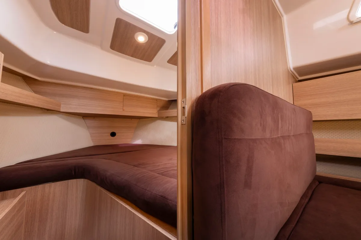 Cabin on Holland, a Northman Nexus Revo 870 Prestige motorboat at Sztynort, Poland