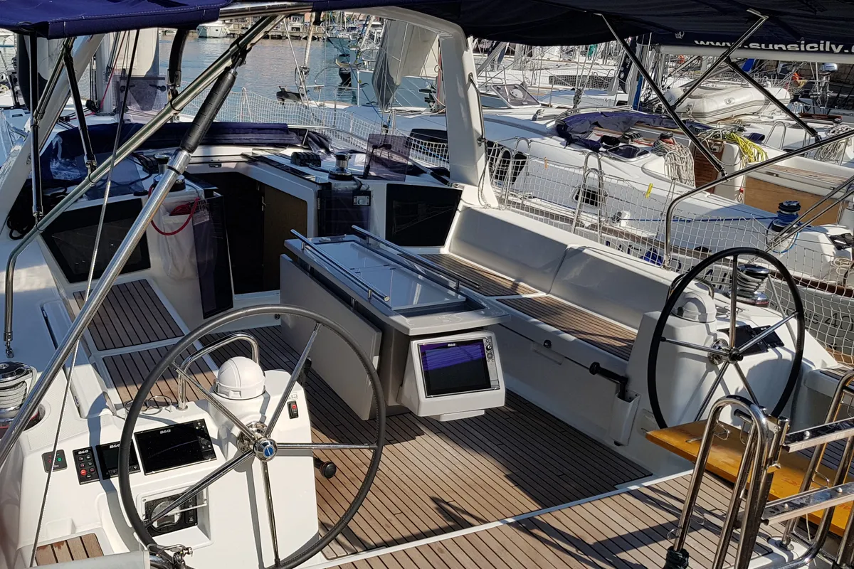 Cockpit of Senza Pensieri III, a Beneteau Oceanis 45 sailboat at Tonnarella, Italy