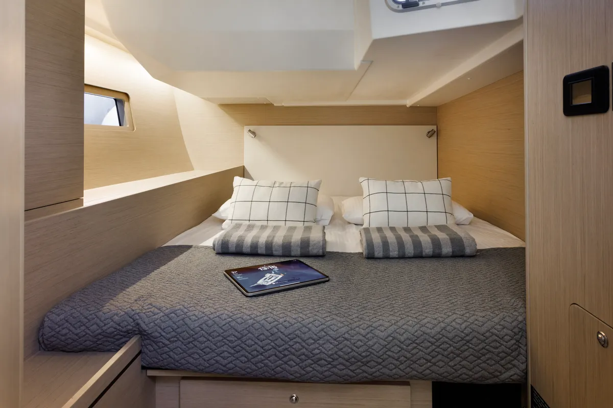 Cabin on Amelie, a Beneteau Oceanis 51.1 sailboat at Kos, Greece
