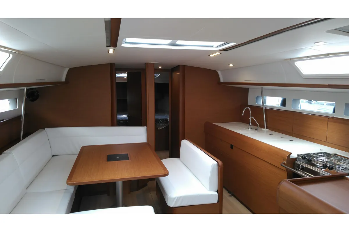 Salon of Amfithoe, a Jeanneau Sun Odyssey 519 sailboat at Volos, Greece