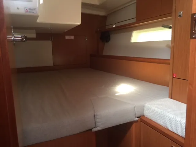 Salon of Alnair, a Bavaria C45 Holiday sailboat at Salerno, Italy