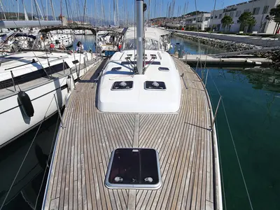 Deck of Copa Brasil, a Beneteau Oceanis 50 Family sailboat at Grad Pula, Croatia