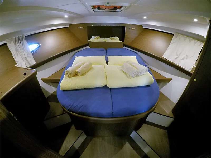 Cabin on Capricorn, a Beneteau Antares 36 motor yacht at Grad Šibenik, Croatia
