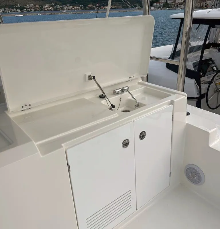 Nereide, a Beneteau Swift Trawler 48 motor yacht at Općina Rogoznica, Croatia
