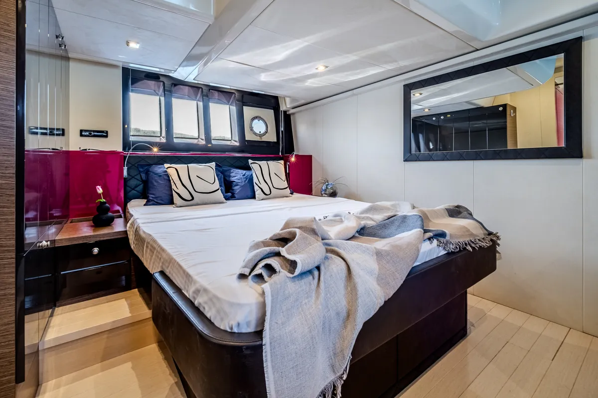 Darling Barbara, a Cranchi 56 ST motor yacht at Općina Milna, Croatia