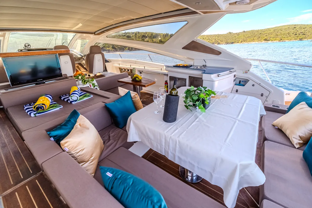 Darling Barbara, a Cranchi 56 ST motor yacht at Općina Milna, Croatia