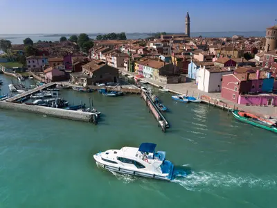 05, a Houseboat Holidays Italia S.R.L. Minuetto 6 motor yacht at Casier, Italy