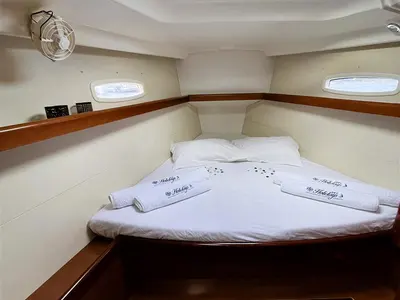 Cabin on Twins, a Beneteau Oceanis 43 sailboat at Lavreotiki Municipal Unit, Greece