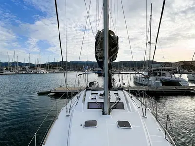 Deck of Twins, a Beneteau Oceanis 43 sailboat at Lavreotiki Municipal Unit, Greece