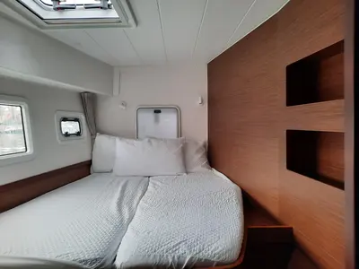 Cabin on Senza Ma, a Lagoon 42 catamaran at Tonnarella, Italy