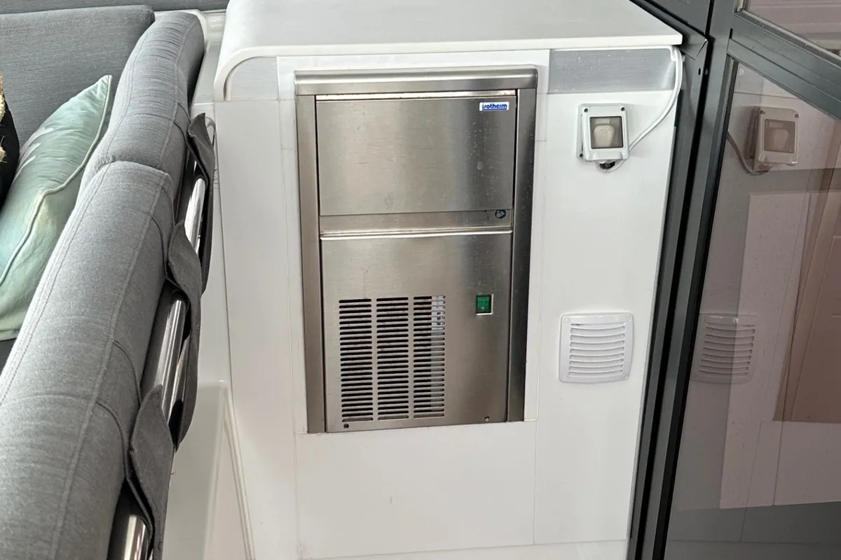 Amajen, a Fountaine Pajot Aura 51 catamaran at Chesapeake, United States