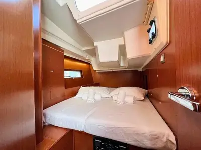 Cabin on Ostria, a Beneteau Oceanis 46.1 sailboat at Athens, Greece